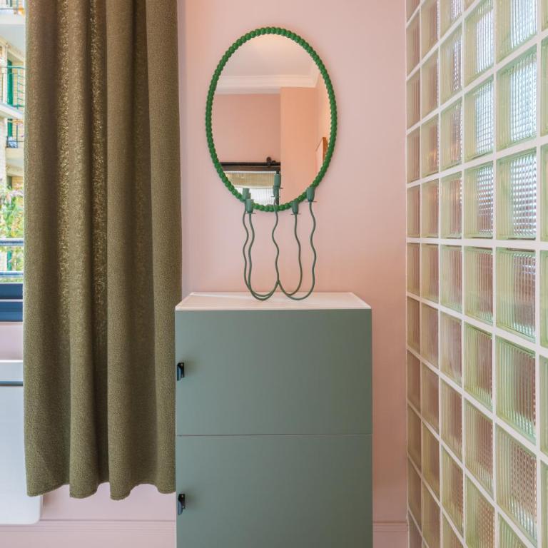 EVA Suite - One-Bedroom Apartment - 38