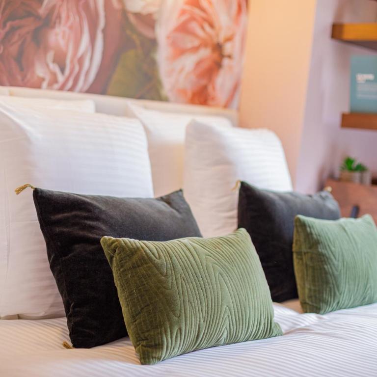 EVA Suite - One-Bedroom Apartment - 72