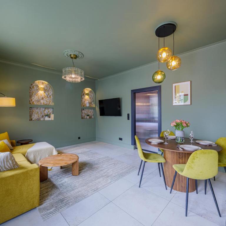 EVA Suite - One-Bedroom Apartment - 81