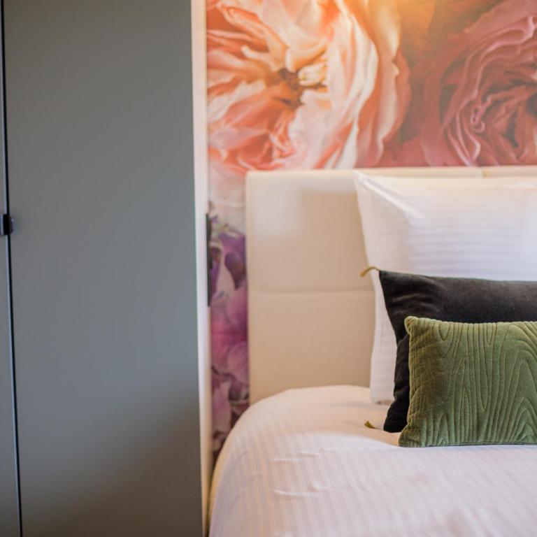 EVA Suite - One-Bedroom Apartment - 89