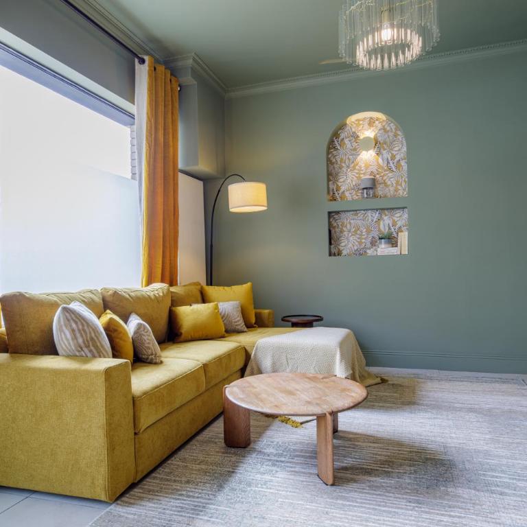 EVA Suite - One-Bedroom Apartment - 87