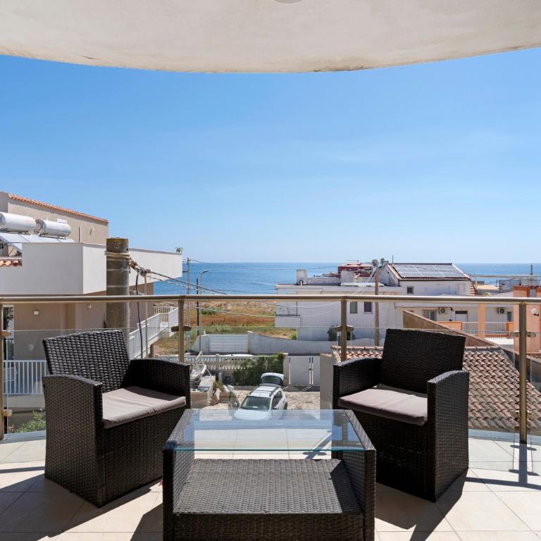 Casa Marea - Superior One-Bedroom Apartment with Balcony - 1