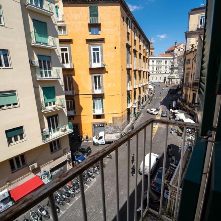 A Due Passi da Spaccanapoli by Wonderful Italy - Appartamento - 45