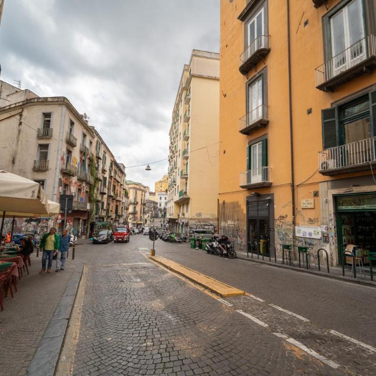 A Due Passi da Spaccanapoli by Wonderful Italy - Appartamento - 63