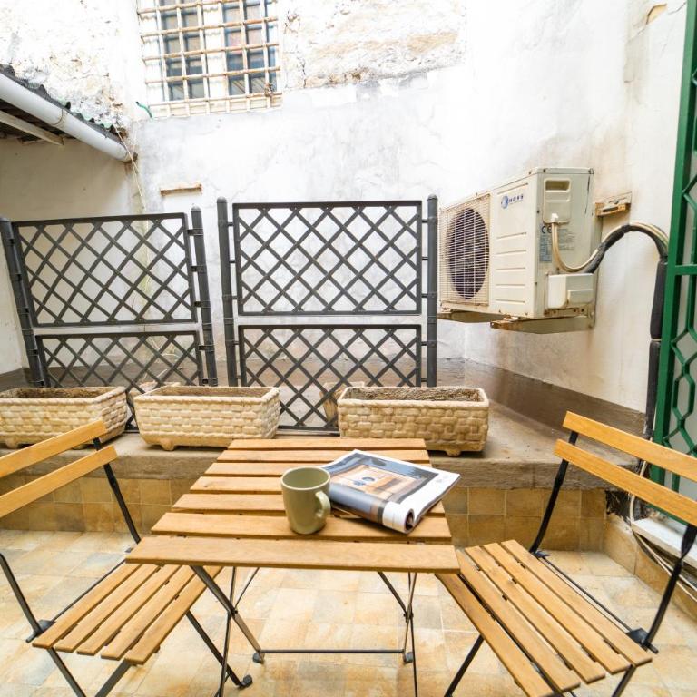 A Due Passi da Spaccanapoli by Wonderful Italy - Appartamento - 66