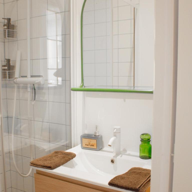 Orange Pastel - Parking gratuit - T2 cosy proche gare, GEM, Palais de justice - Apartment mit 1 Schlafzimmer - 44