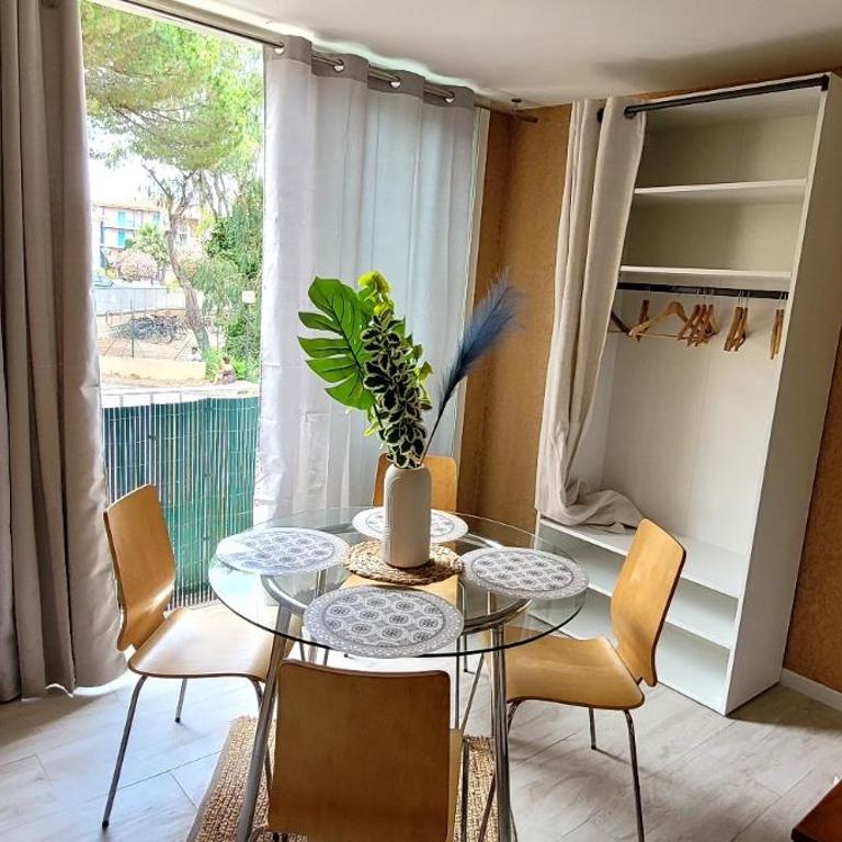 Appartement 4 personnes à 100 mètres de la plage - Appartement 1 Chambre - 6