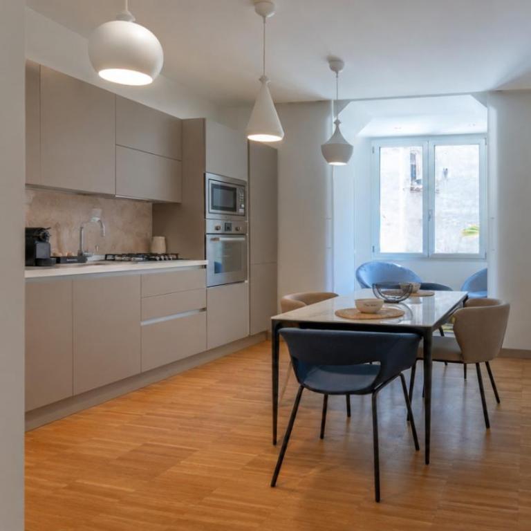 EasyTopStay - Colosseum Cosy Apartments - Appartamento Familiare con 2 Camere da Letto - 1
