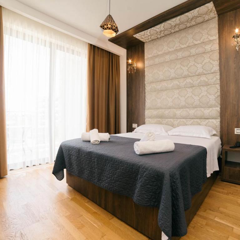 Hotel Platino Prestige - Deluks Apartman sa 1 Spavaćom Sobom i Pogledom na Grad - 14