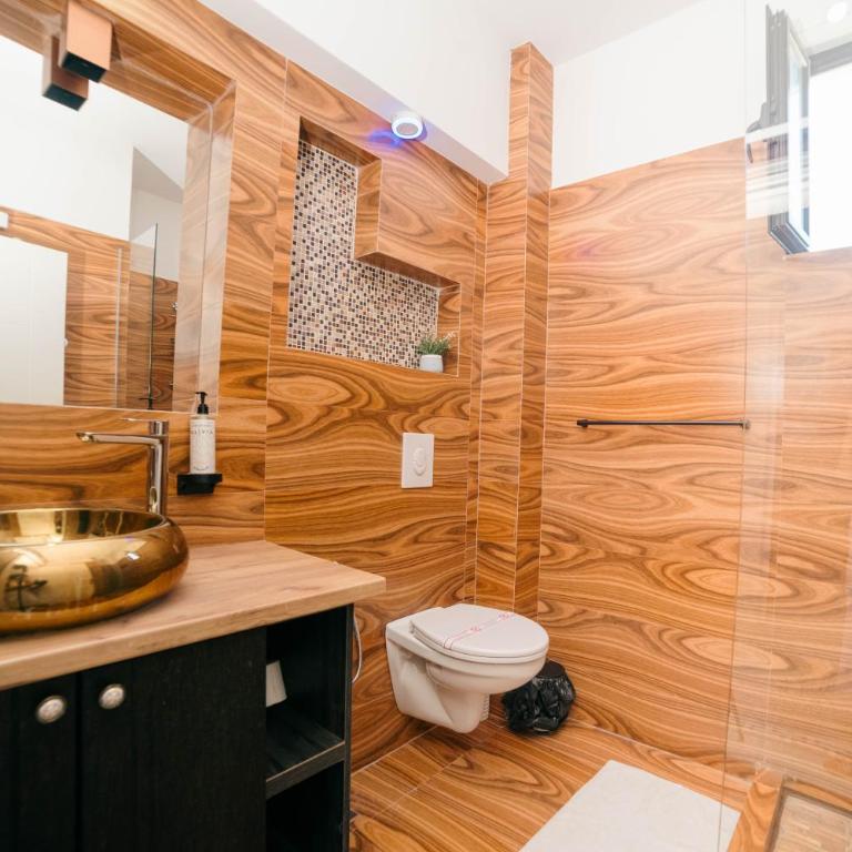 Hotel Platino Prestige - Deluks Apartman sa 1 Spavaćom Sobom i Pogledom na Grad - 39