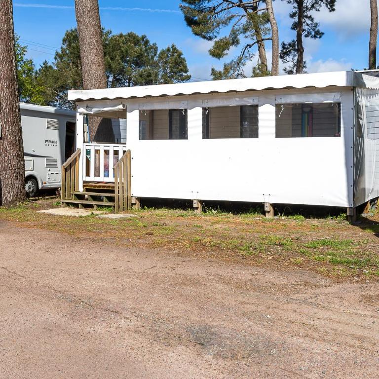 Mobil home 6 personnes 3kms plage - Appartement avec Terrasse - 19