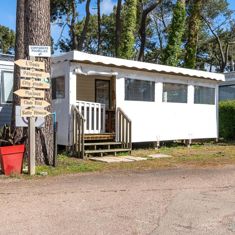 Mobil home 6 personnes 3kms plage - Appartement avec Terrasse - 1