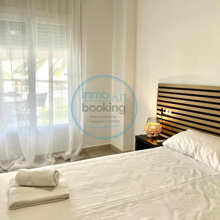 Beach Formentor salou - Two-Bedroom Apartment with Terrace - 12