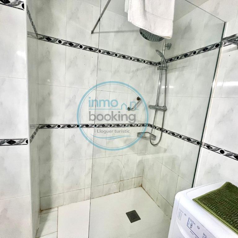 Beach Formentor salou - Two-Bedroom Apartment with Terrace - 29