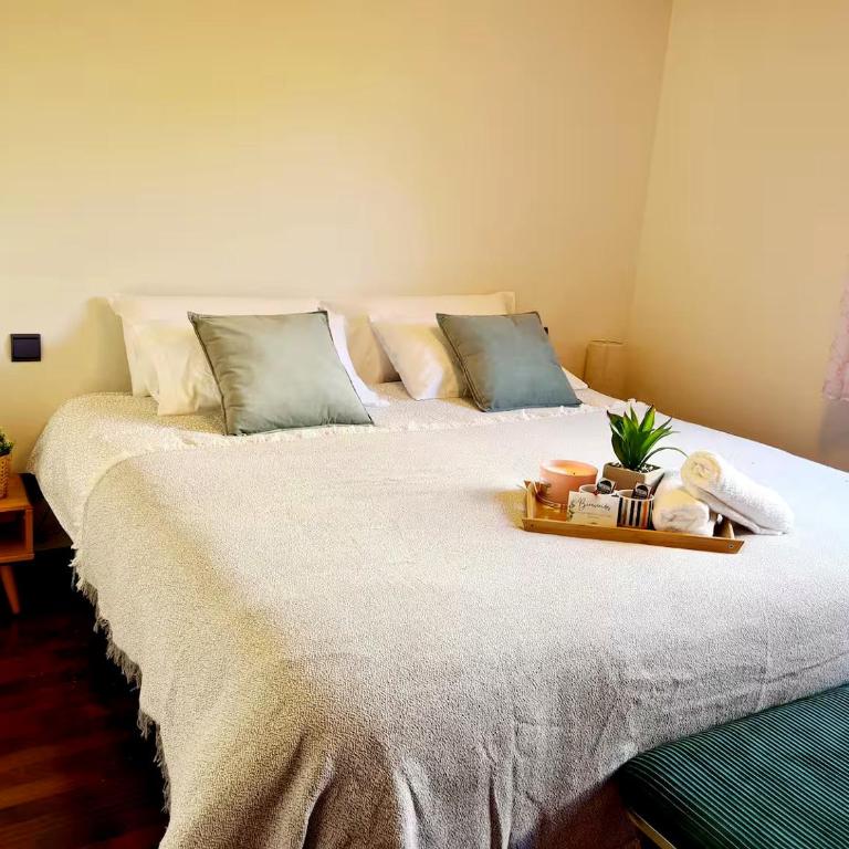 Oceanfront home Parking Wi-Fi AC Barbecue Garden - Three-Bedroom Townhouse - 3