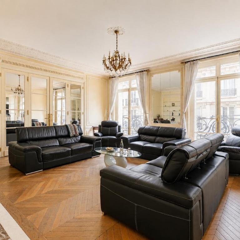 Beautiful 300 m - Apartment - 60