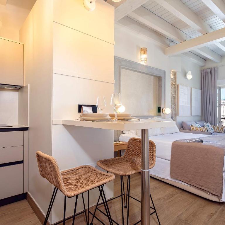Genteel Home San Francisco Suites - Studio with Terrace and Views - 8