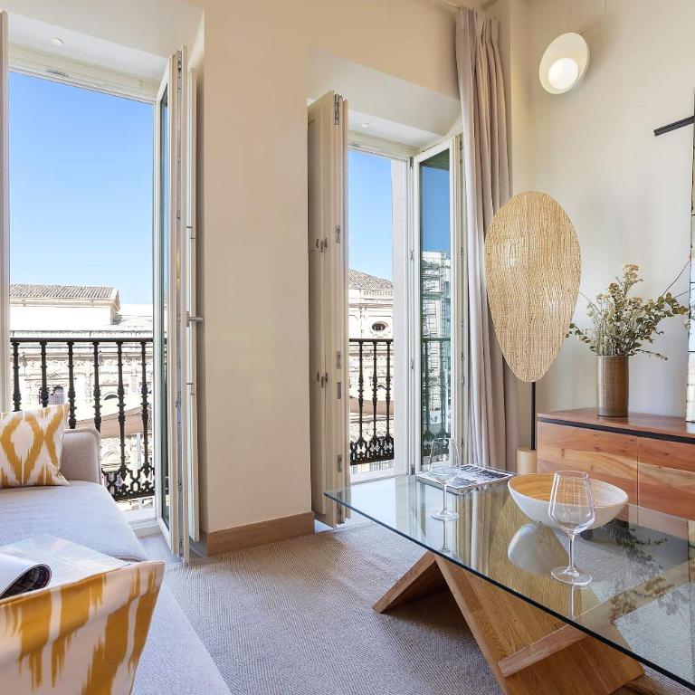 Genteel Home San Francisco Suites - Studio with Terrace and Views - 11