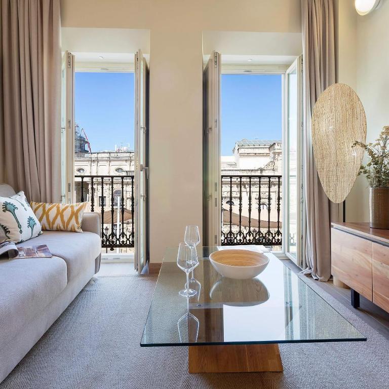 Genteel Home San Francisco Suites - Studio with Terrace and Views - 14