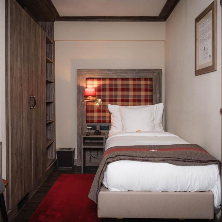 Hotel Bristol Verbier - Petite Chambre Double Confortable - 2