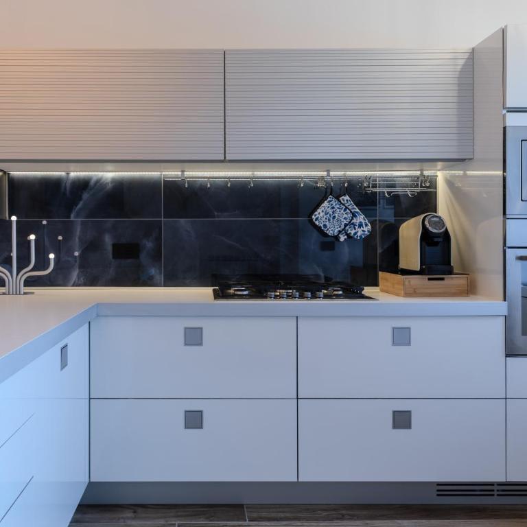 Allason Premium Skyline - One-Bedroom Apartment - 16