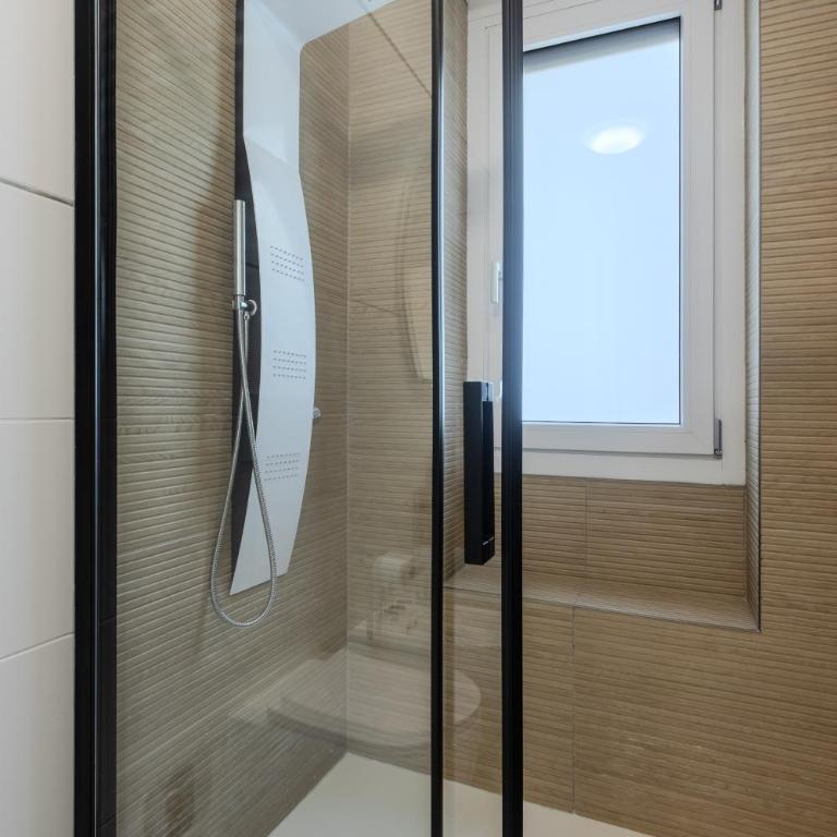 Allason Premium Skyline - One-Bedroom Apartment - 35