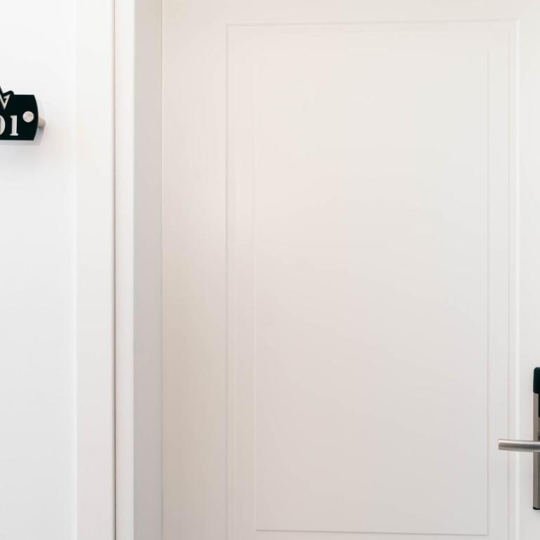 Hotel Platino Prestige - Deluks Apartman sa 1 Spavaćom Sobom i Pogledom na Grad - 20