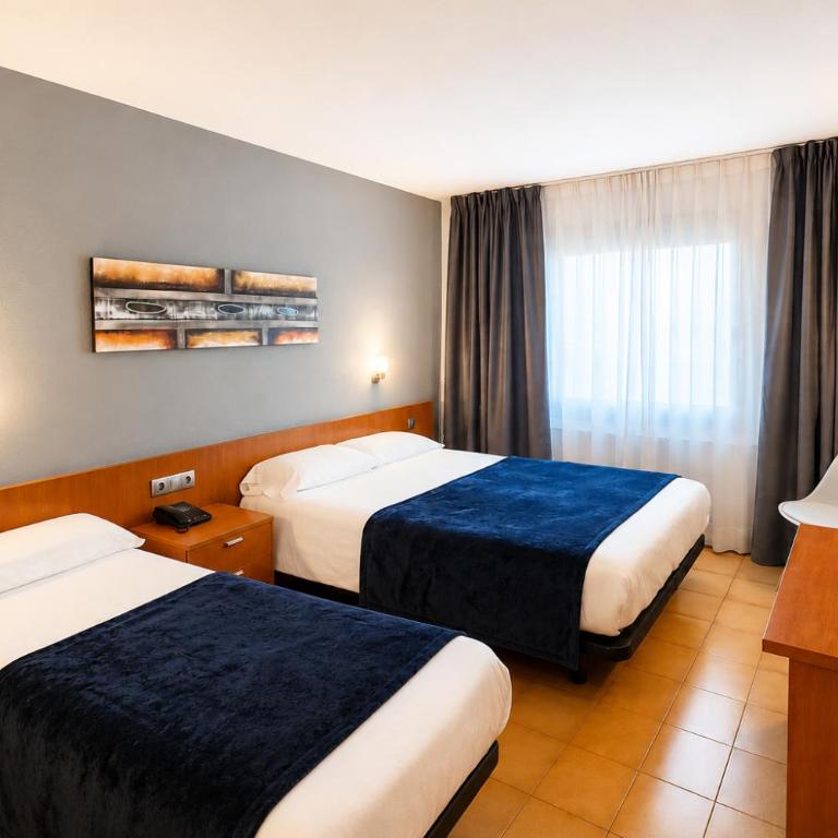 Hotel Casado - Habitación Triple - 2