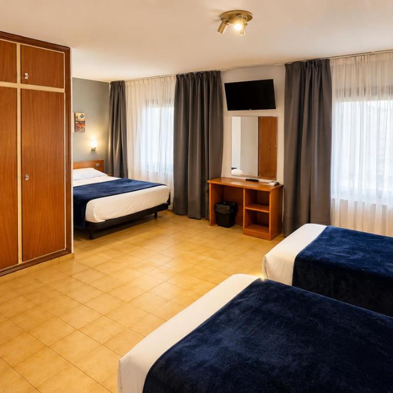 Hotel Casado - Habitación Familiar - 4