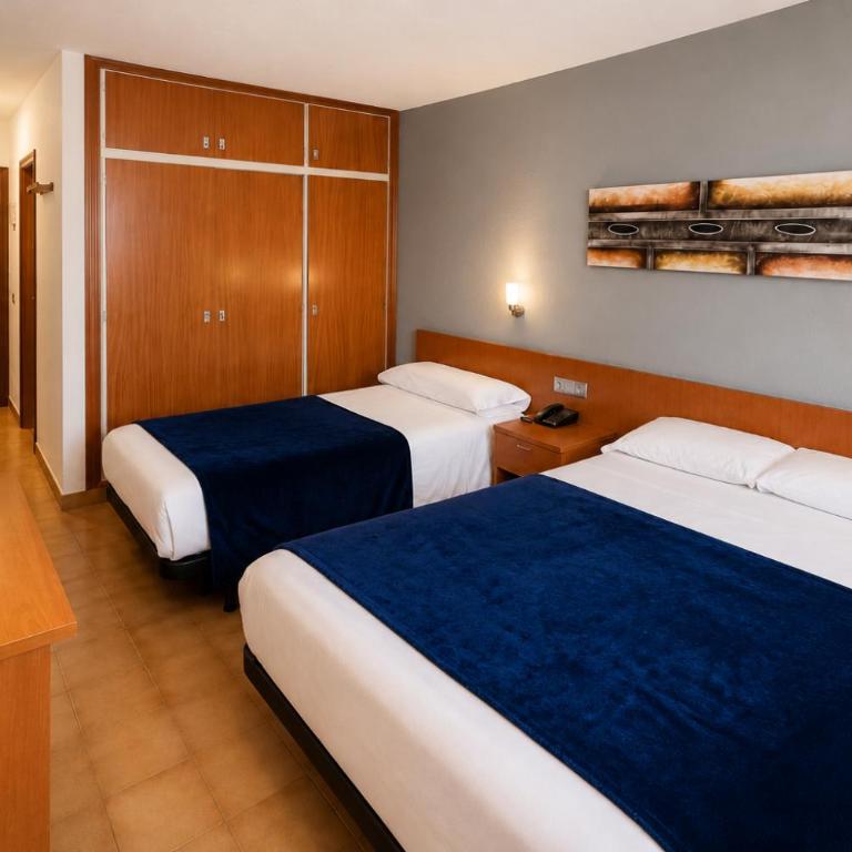 Hotel Casado - Habitación Triple - 6