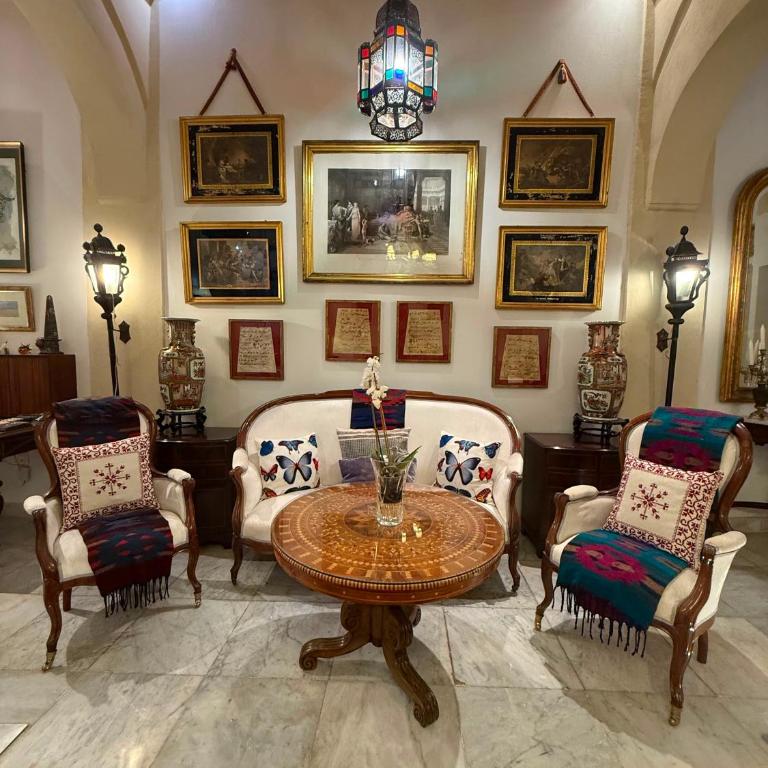CASA SEÑORIAL EN SEVILLA CENTRO,Calle Mármoles - Apartamento Deluxe - 3