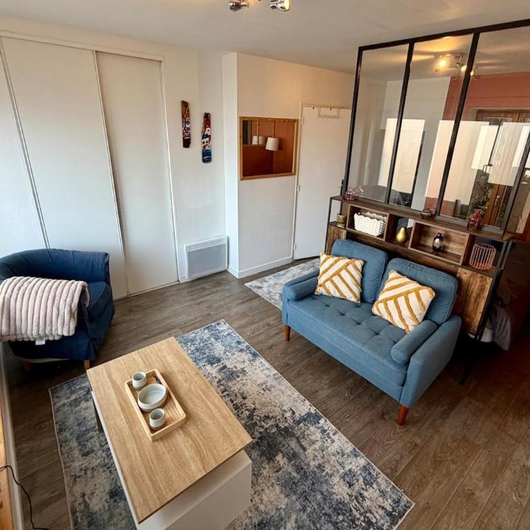Studio climatisé - Terrasse couverte - Centre - Appartement 1 Chambre - 8