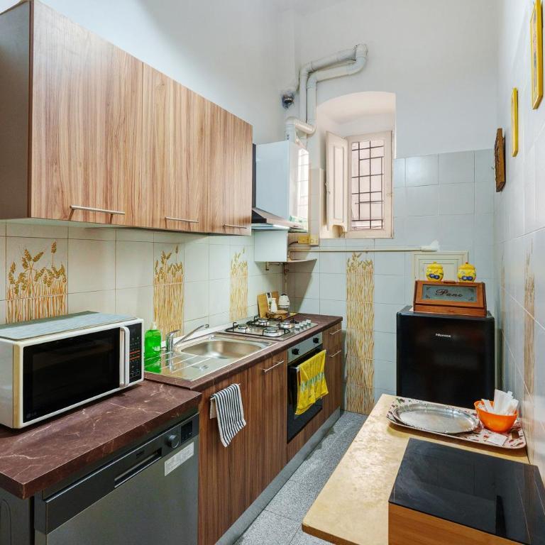 Le Tre Corone - Appartamento Deluxe con 2 Camere da Letto e Vista Giardino - 11