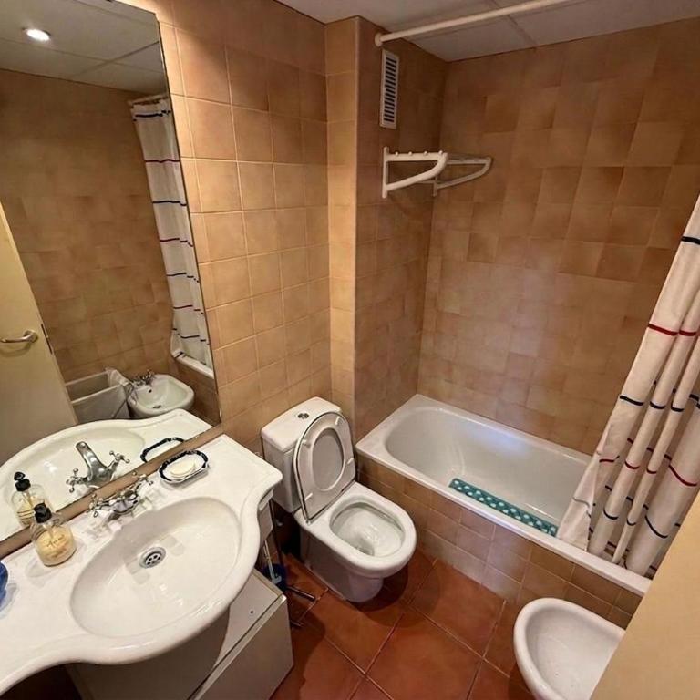 Apartamento con piscina comunitaria y bonitas vistas - Apartamento de 3 dormitorios con vistas - 11