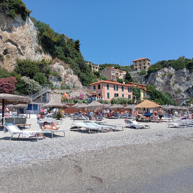 Orizzonte Blu Giardino sul Mare Finale Ligure - One-Bedroom Apartment - 24