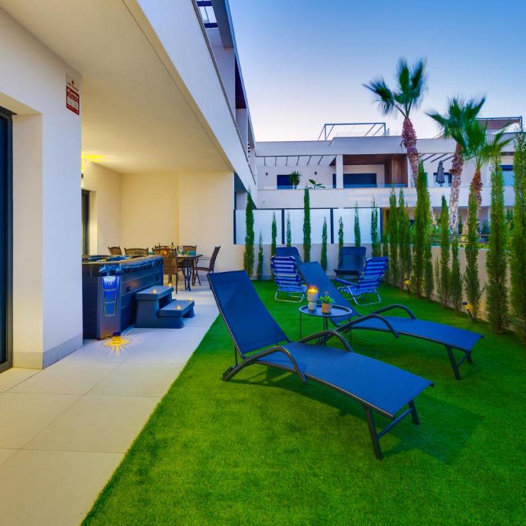 Mediterranean Gardens - Deluxe-Apartment mit 2 Schlafzimmern und Gartenblick - 1