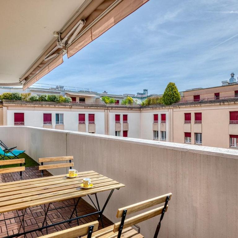 Large Terrace, 2-Bedroom Apartment in Geneva - Appartement 2 Chambres - 2