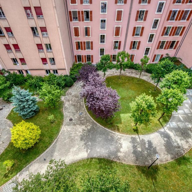 Large Terrace, 2-Bedroom Apartment in Geneva - Appartement 2 Chambres - 4
