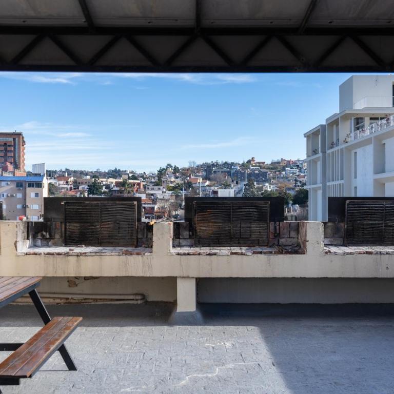 Departamento completo con Cochera, a dos cuadras del Lago - Apartamento de 1 dormitorio - 6