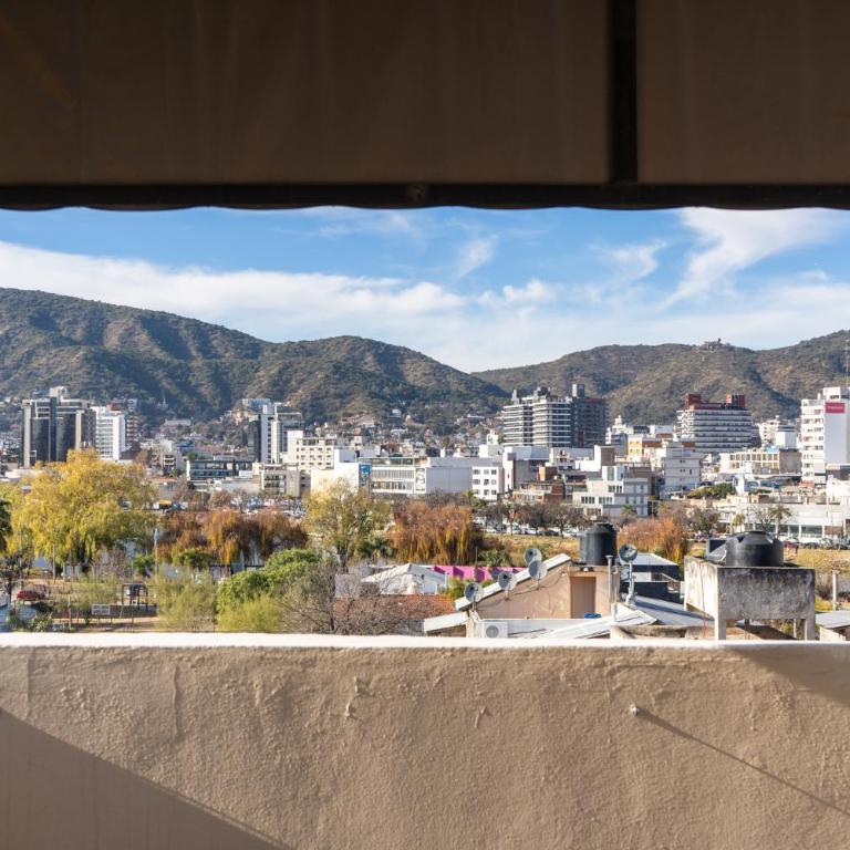 Departamento completo con Cochera, a dos cuadras del Lago - Apartamento de 1 dormitorio - 13