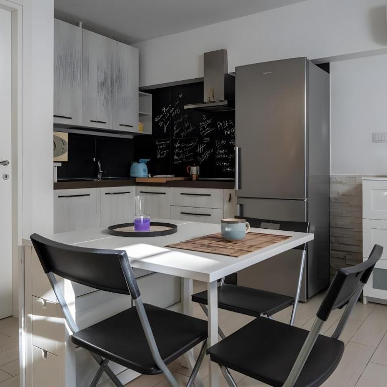 Aroma Holiday Home - Appartamento con doccia - 16