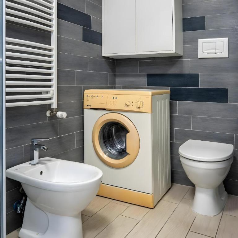 Aroma Holiday Home - Appartamento con doccia - 21