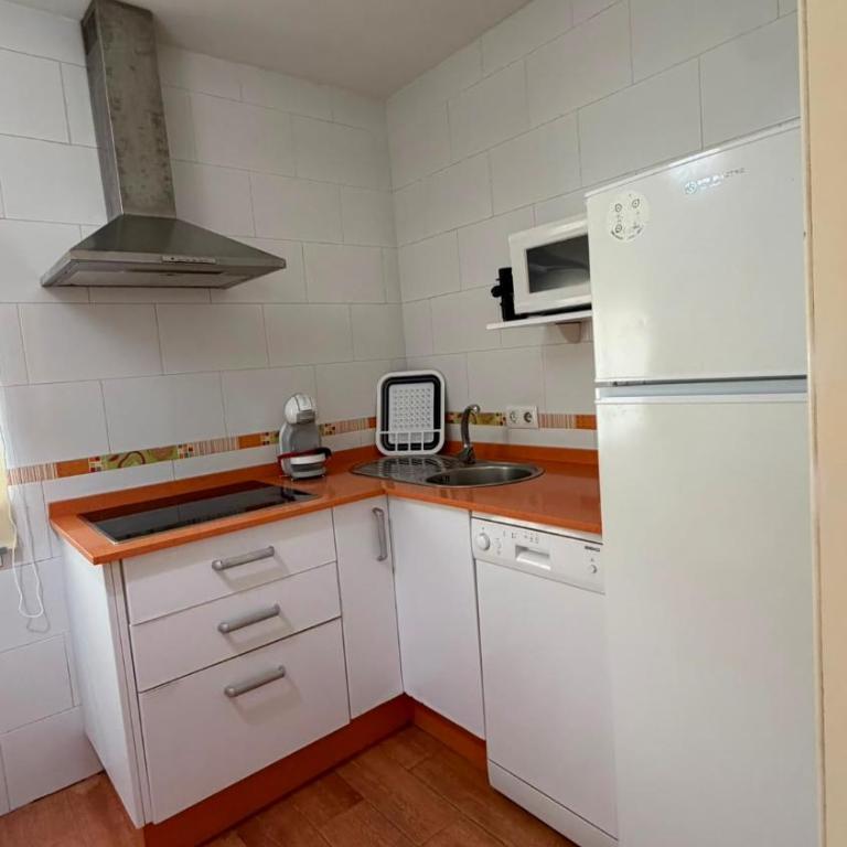 MIS NIÑAS - Two-Bedroom Apartment - 18