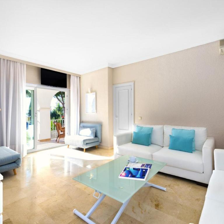 2 bdr Andalucía del Mar 8 b02 - Apartment - 20