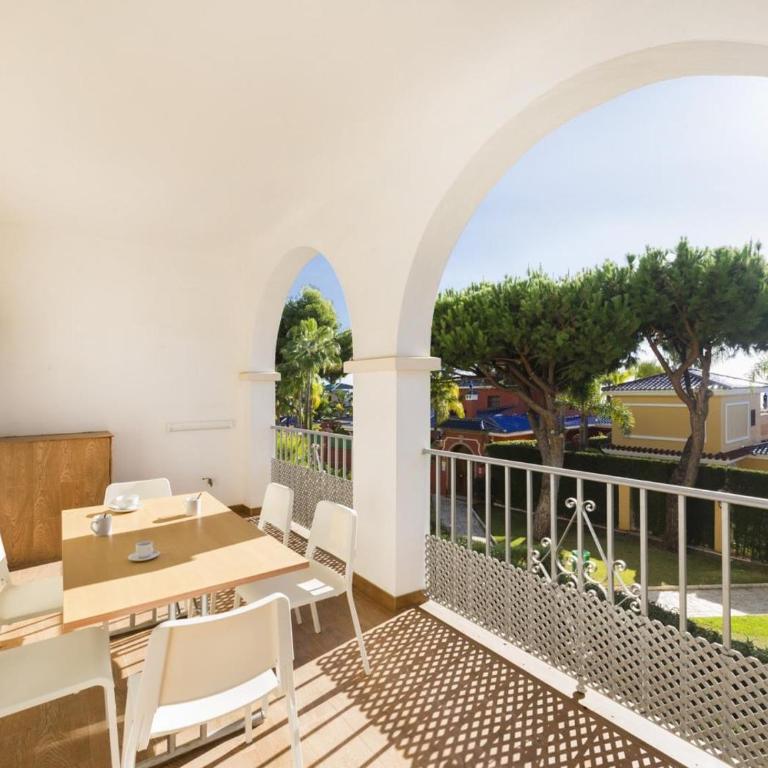 2 bdr Andalucía del Mar 8 b02 - Apartment - 19