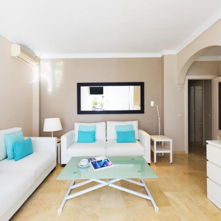 2 bdr Andalucía del Mar 8 b02 - Apartment - 24