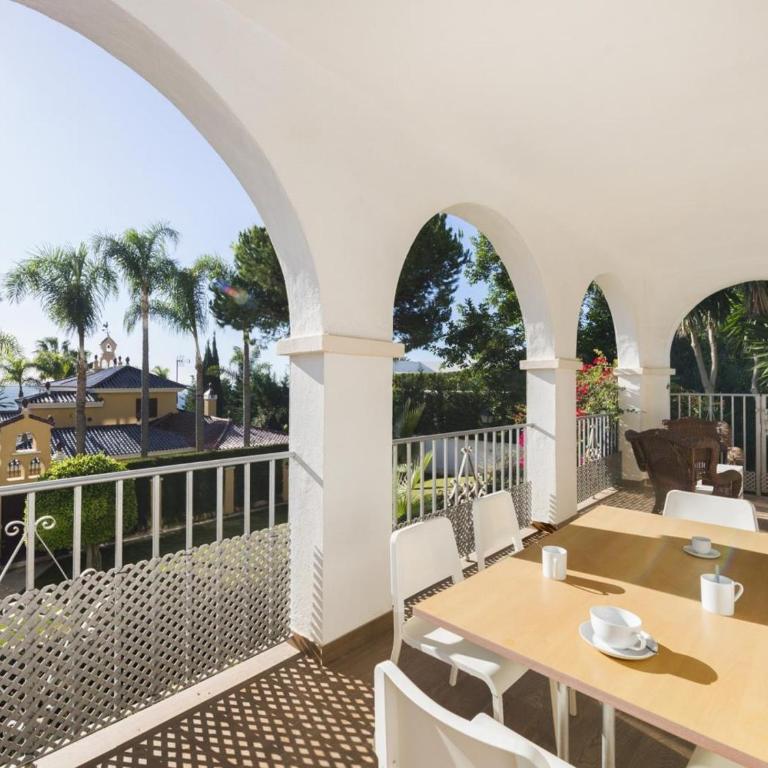 2 bdr Andalucía del Mar 8 b02 - Apartment - 23