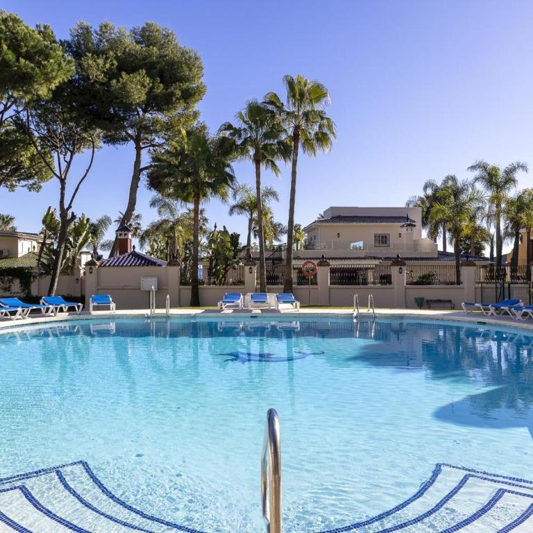 2 bdr Andalucía del Mar 8 b02 - Apartment - 12