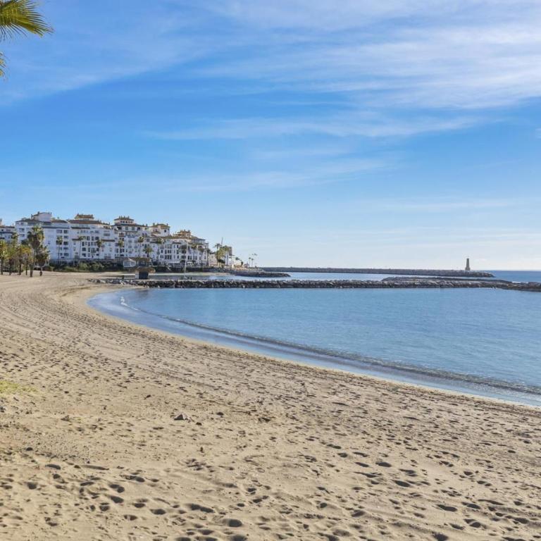 2 bdr Andalucía del Mar 8 b02 - Apartment - 6