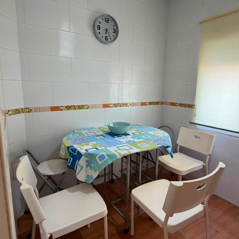 MIS NIÑAS - Two-Bedroom Apartment - 14
